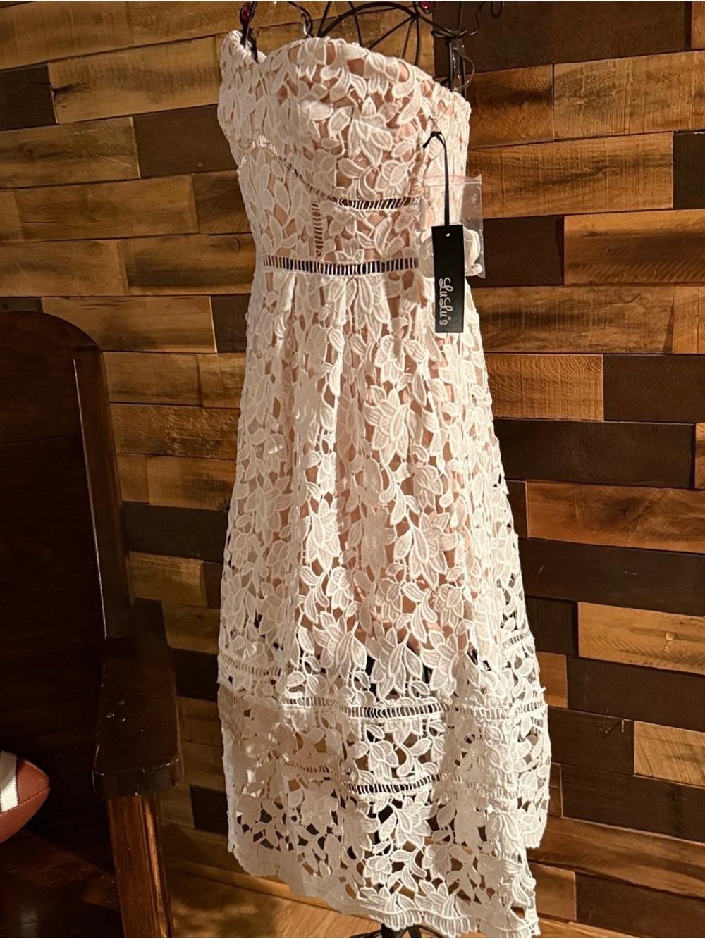 NWT Lulus Pinnacle & Prestige Ivory Lace Strapless Midi Dress - Size large - Picture 3 of 12